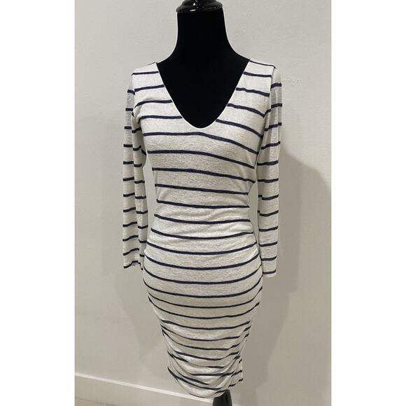 Briya Dress by Velvet by Graham & Spencer Size Small - Picture 2 of 5